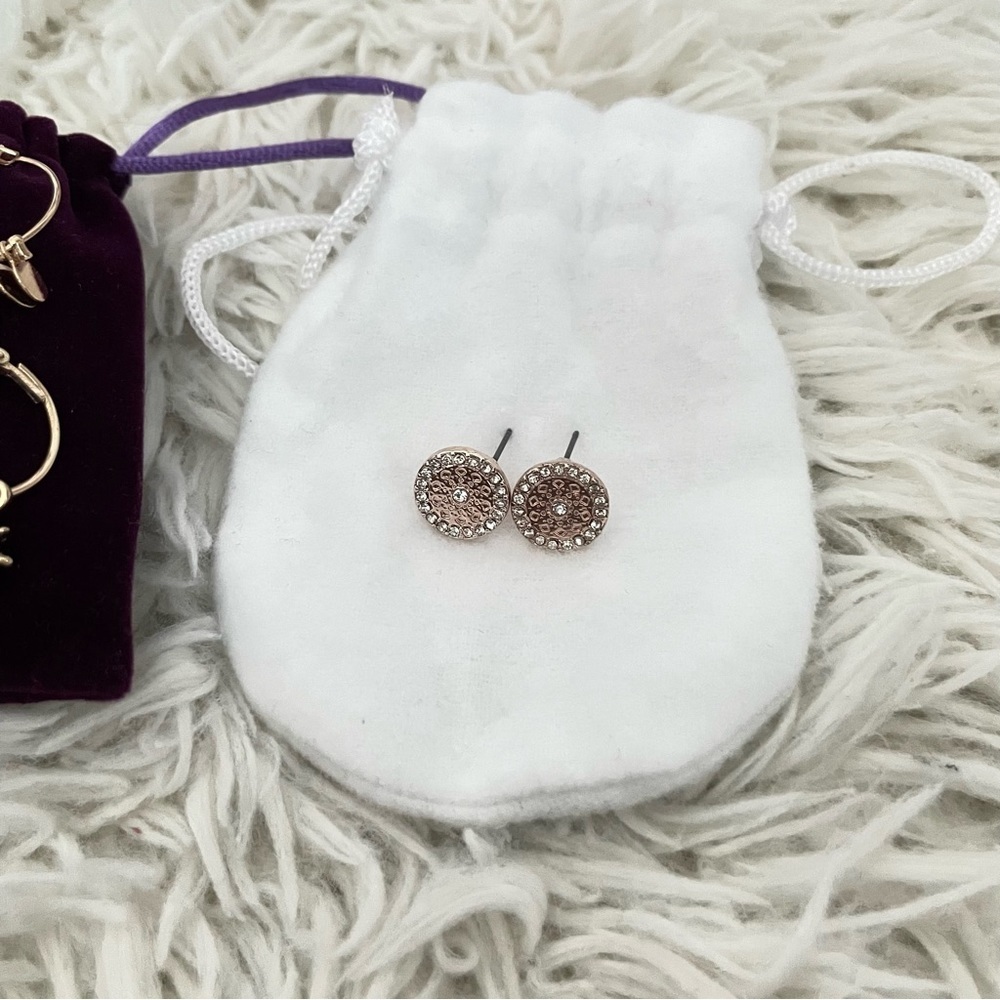 3/$25 Earring bundle - Picture 2 of 3